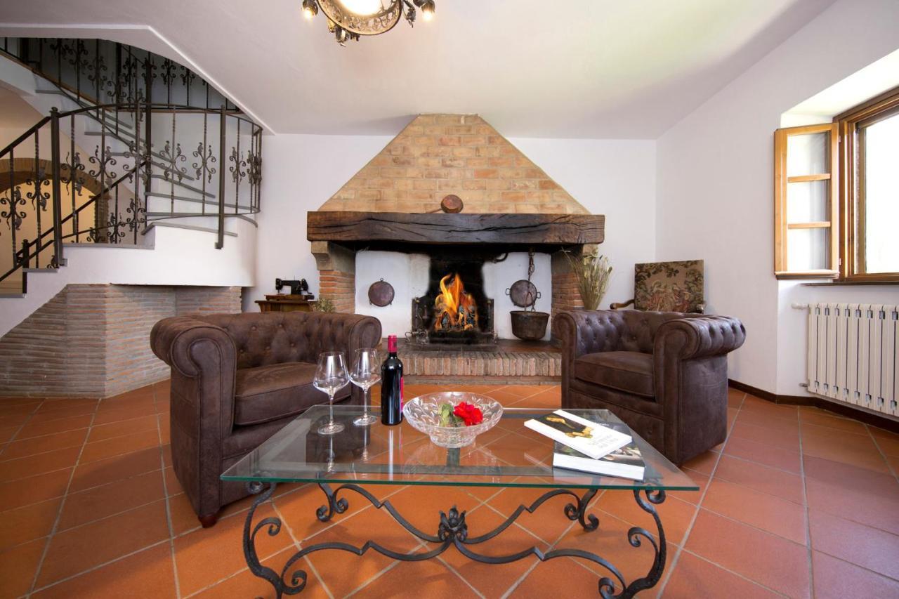 Podere Le Volte Country House La Mita Чивителла-ин-Валь-ди-Кьяна Экстерьер фото
